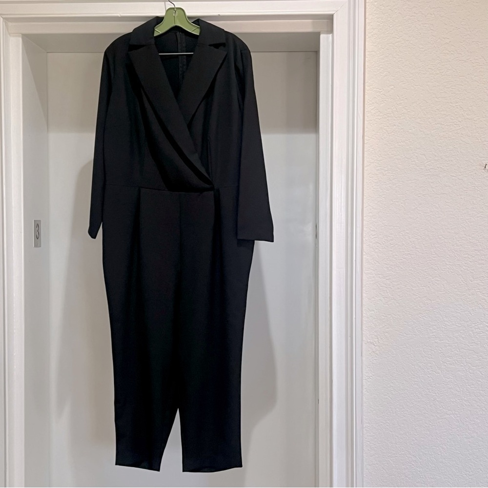 Suit like Black Jumpsuit